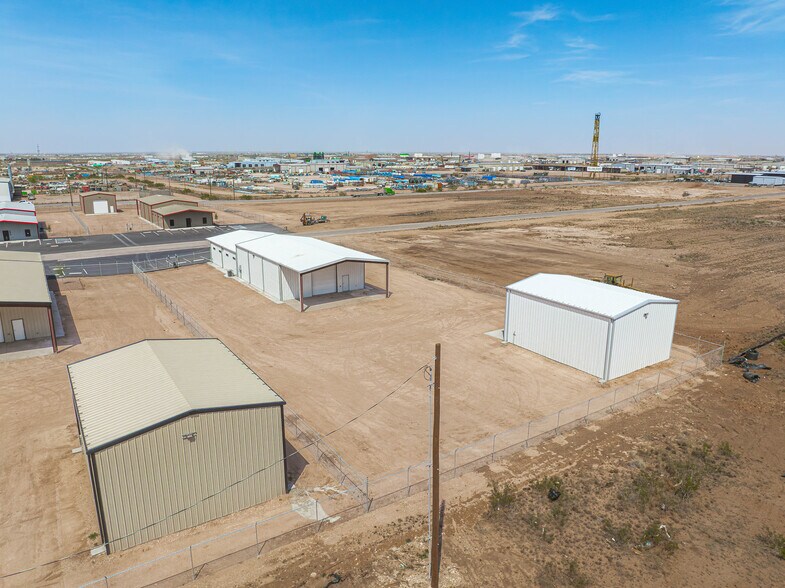 More Photos Of 1712 FM 1788, Midland Warehouse For Lease