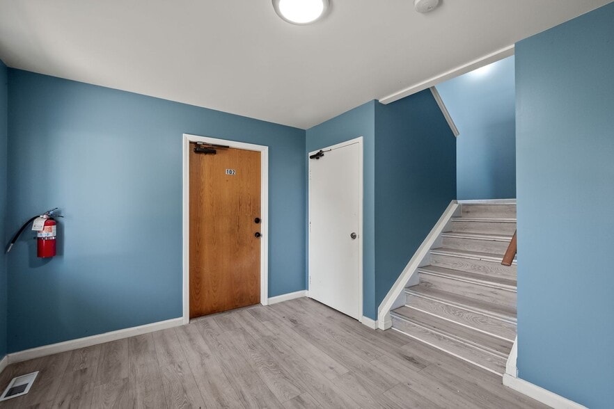 More Photos Of 15925-15929 W 11 Mile Rd, Southfield Apartments For Sale