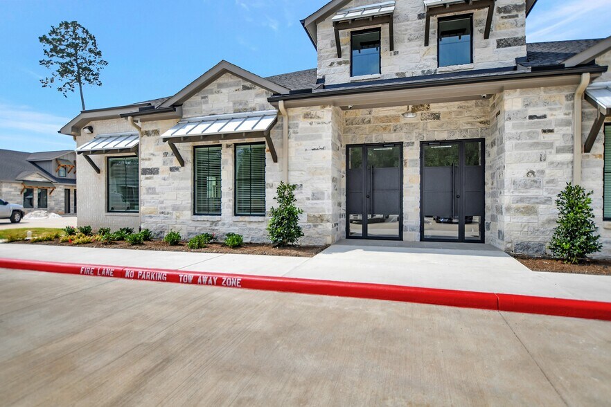 More Photos Of 31360 Nichols Sawmill Rd, Magnolia Medical For Lease