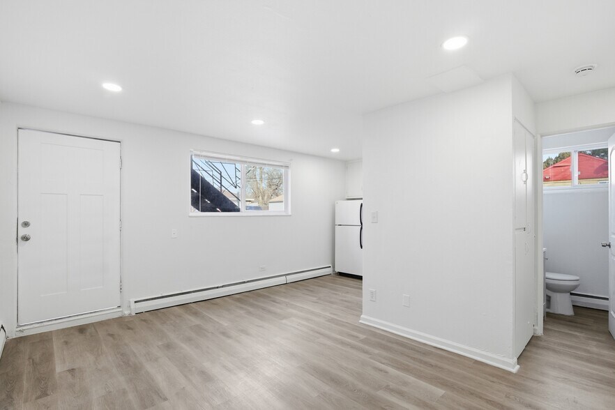 More Photos Of 1592 Lansing St, Aurora Apartments For Sale