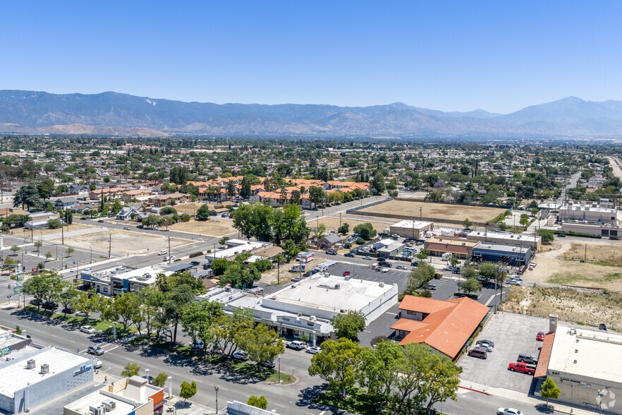 More Photos Of 219-231 S Riverside Ave, Rialto Storefront Retail Office For Sale