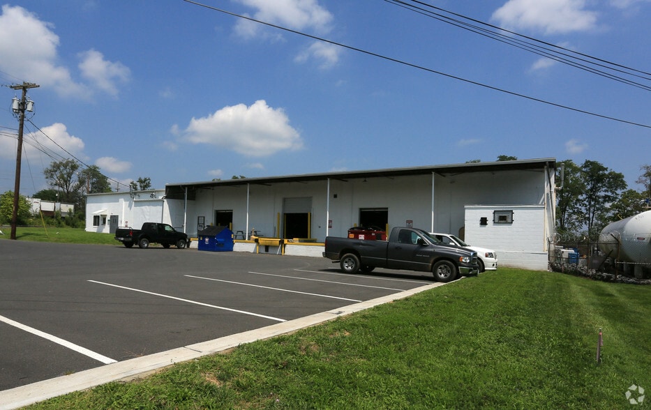More Photos Of 205 Brick Kiln Rd, Winchester Warehouse For Sale