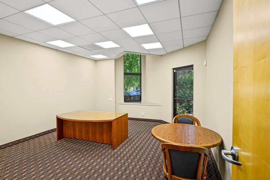 More Photos Of 550 Price Ave, Redwood City Office For Sale