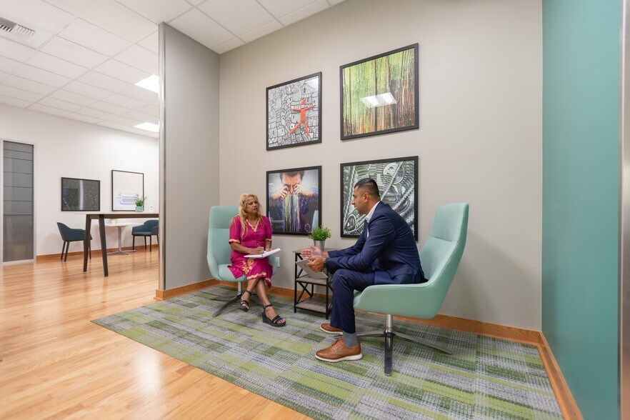 More Photos Of 9245 Laguna Springs Dr, Elk Grove Coworking Space