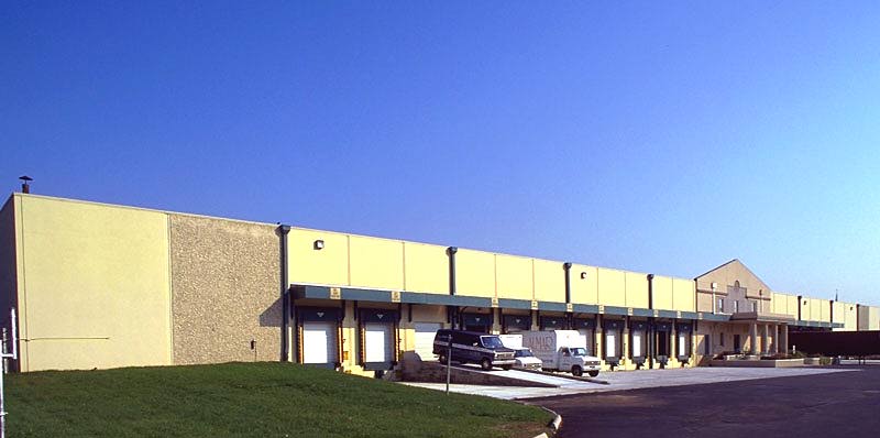 More Photos Of 10 Progress St, Edison Warehouse For Lease