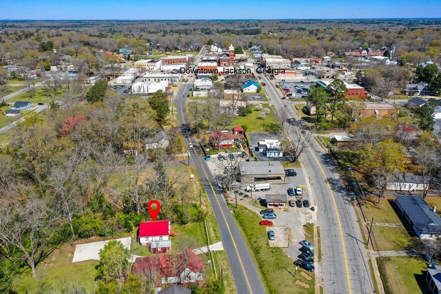 More Photos Of 450 S Oak St, Jackson Storefront Retail Office For Sale