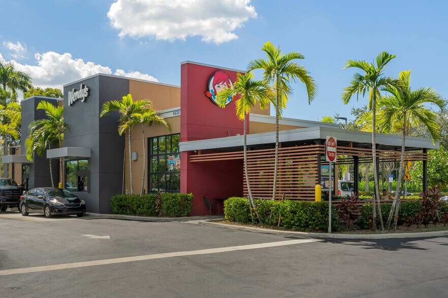 More Photos Of 6502-6588 N State Road 7, Coconut Creek Storefront For Lease