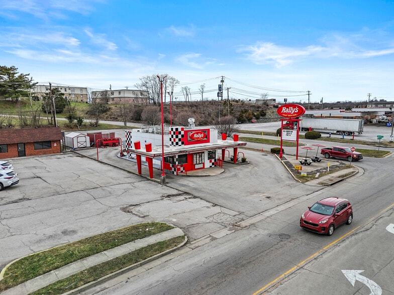 More Photos Of 1478 W Lexington Ave, Winchester Fast Food For Lease