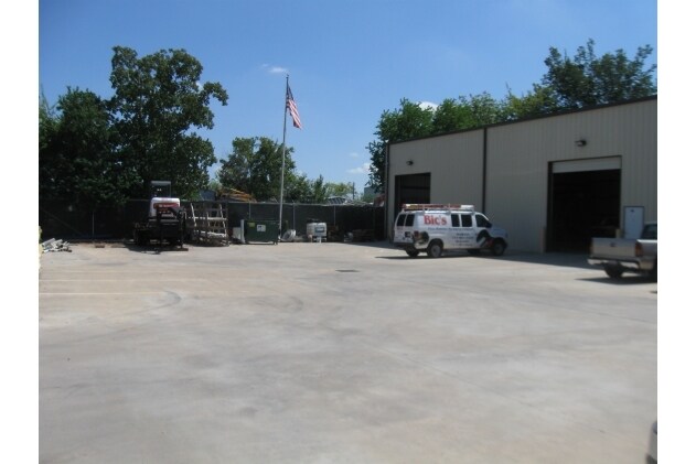 More Photos Of 6606 Lindbergh Ave, Houston Warehouse For Lease