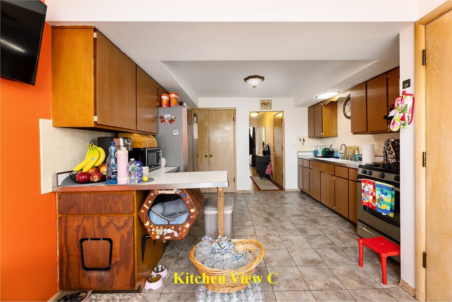 More Photos Of 4401 N Newcastle Ave, Harwood Heights Apartments For Sale