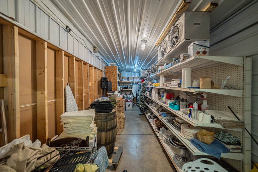 More Photos Of 71 Commerce St, Hickory Supermarket For Sale