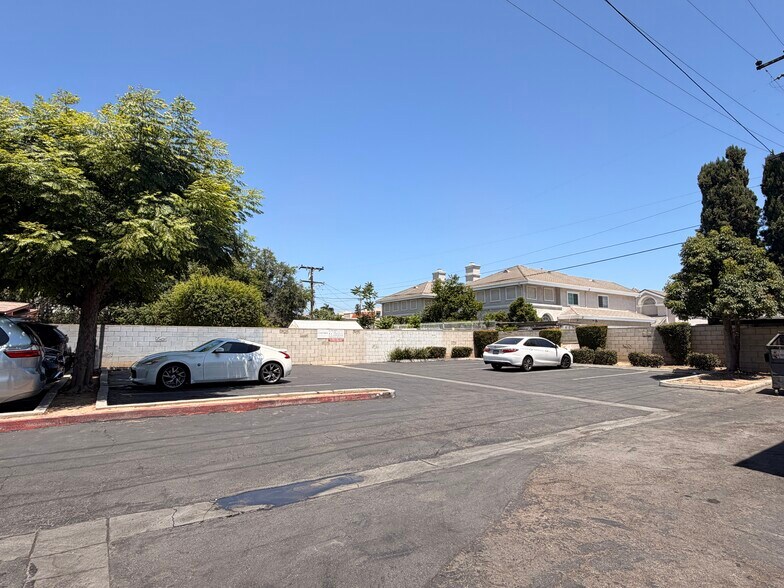More Photos Of 333 W Garvey Ave, Monterey Park Storefront Retail Office For Sale
