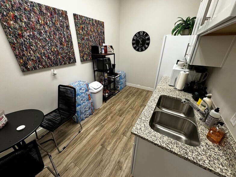 More Photos Of 4824 E Baseline Rd, Mesa Medical For Sale