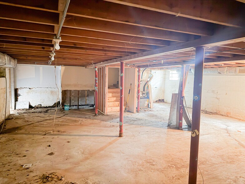 More Photos Of 1107 Spring St, Hot Springs Flex For Sale