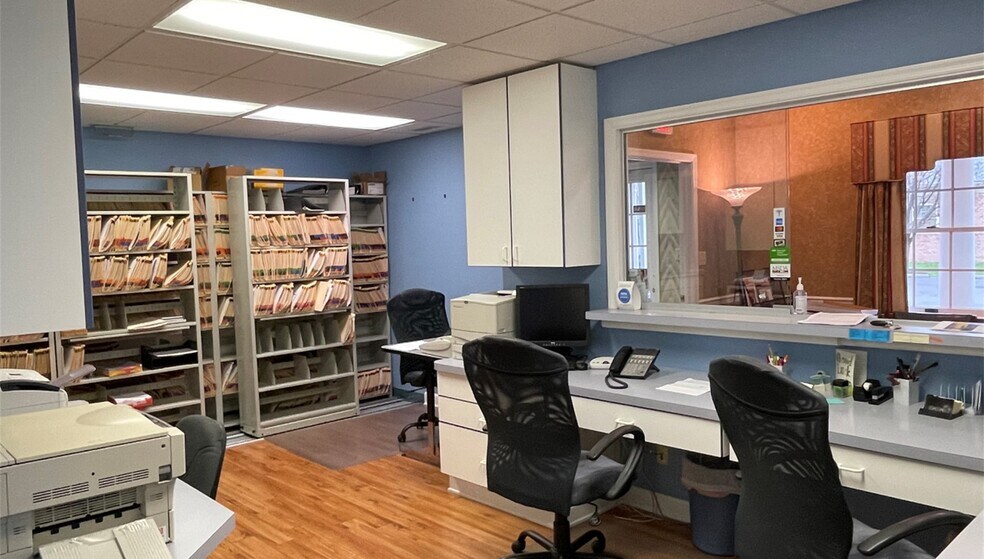 More Photos Of 556 Cynwood Dr, Easton Medical For Lease