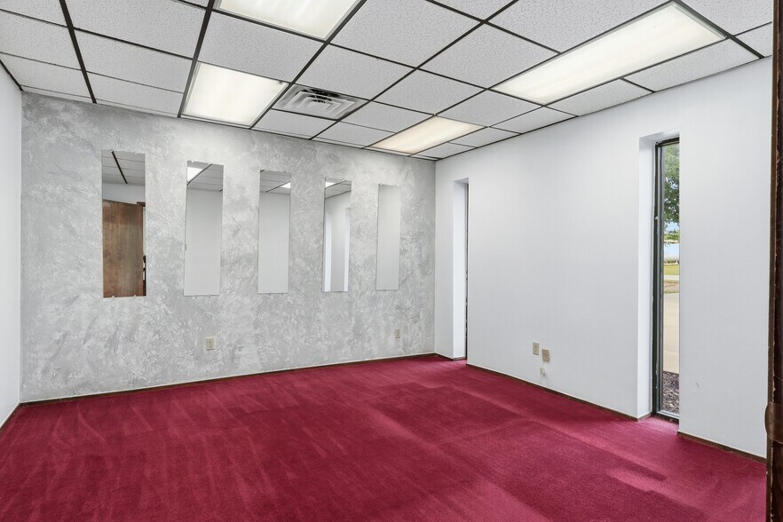 More Photos Of 212 N 16th St, La Porte Light Distribution For Sale