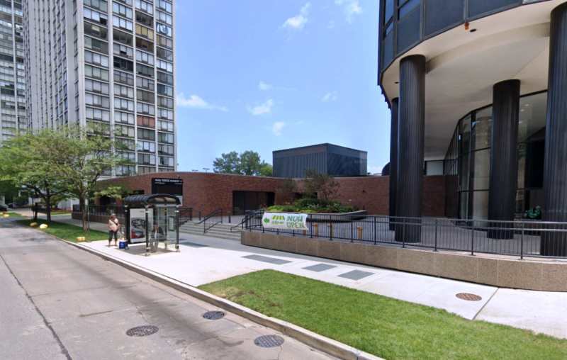 Primary Photo Of 5415 N Sheridan Rd, Chicago Medical For Lease