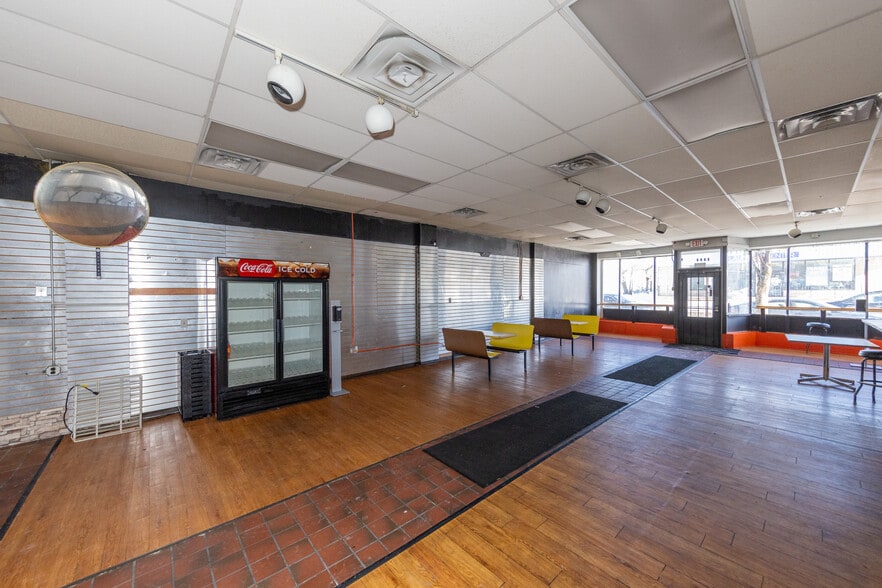 More Photos Of 2078-2080 S Taylor Rd, Cleveland Storefront For Sale