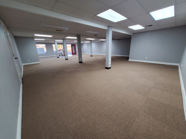 More Photos Of 2715 Highway 95, Bullhead City Self Storage For Lease