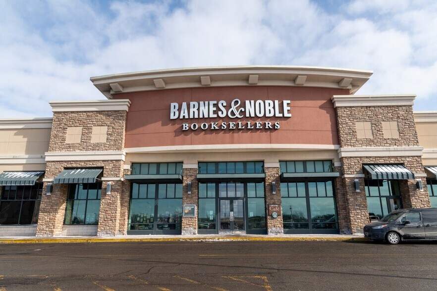 More Photos Of 3701 McKinley Pky, Buffalo General Retail For Sale