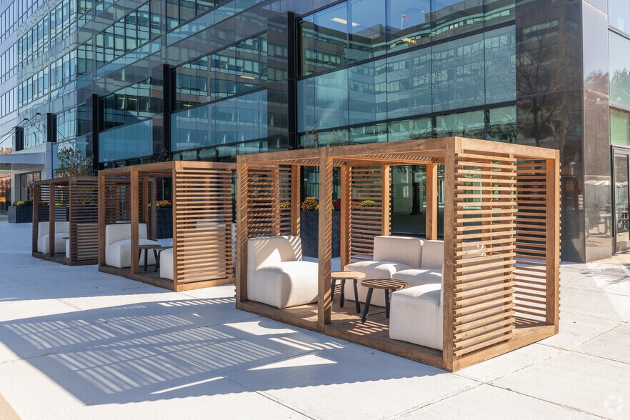 More Photos Of 801 Main Ave, Norwalk Unknown For Lease