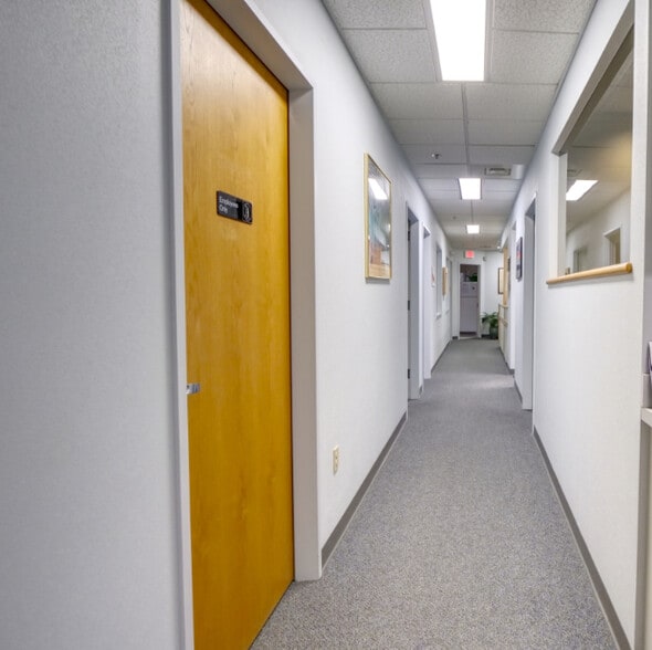 More Photos Of 299 Carew St, Springfield Medical For Sale