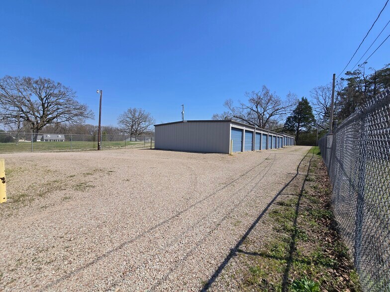 More Photos Of 360 Black Pl, Savannah Self Storage For Sale