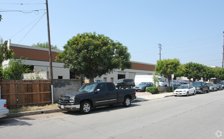 More Photos Of 1400 Mountain Ave, Duarte Showroom For Lease