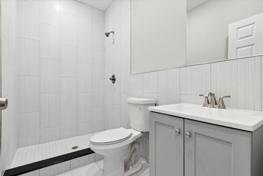 More Photos Of 1230 N Marshall St, Philadelphia Apartments For Sale