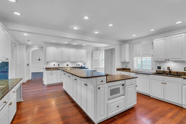 More Photos Of 1112 Franklin Rd, Brentwood Specialty For Sale