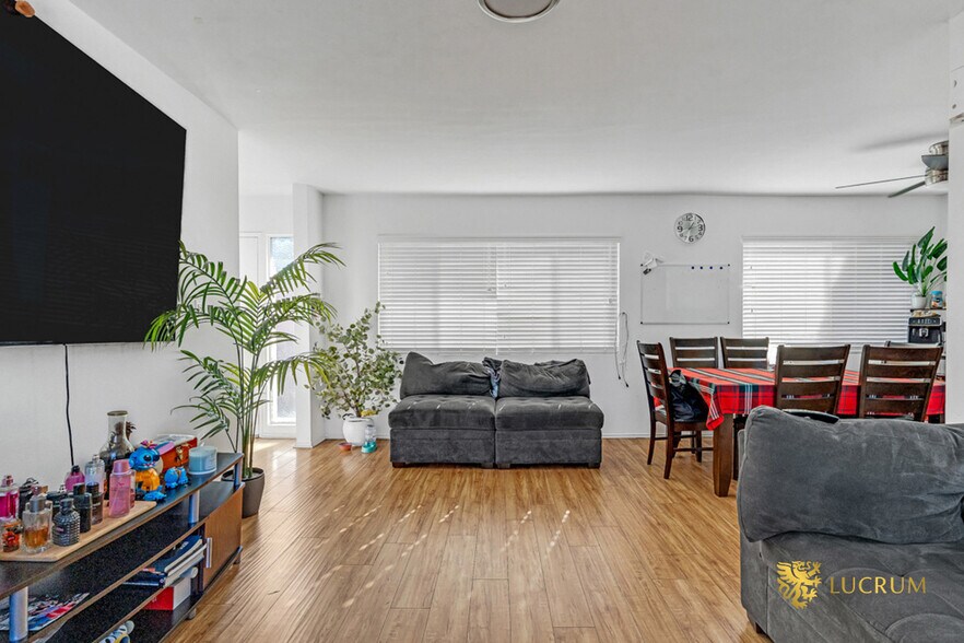 More Photos Of 6652 Darby Ave, Reseda Apartments For Sale