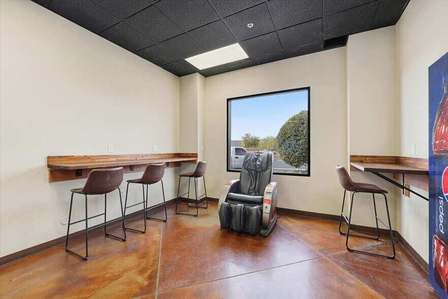 More Photos Of 615 W Ray Rd, Gilbert Carwash For Sale