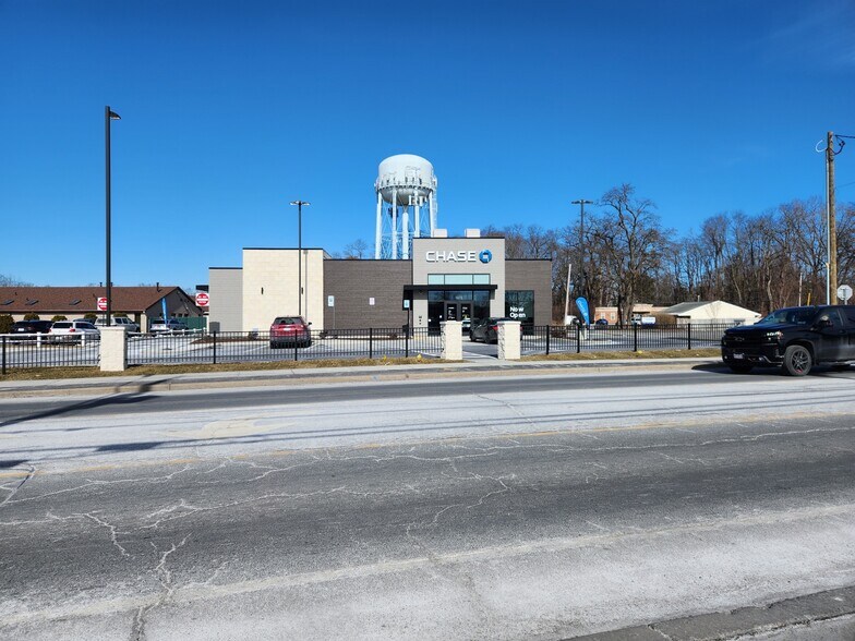 More Photos Of 1875 Altamont Ave, Schenectady Office For Sale