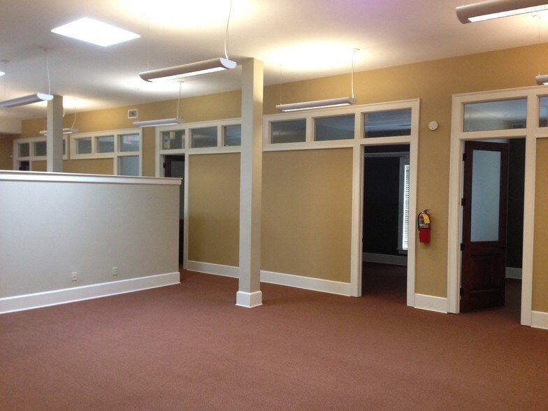More Photos Of 2622 Broad St, Chattanooga Loft Creative Space For Lease