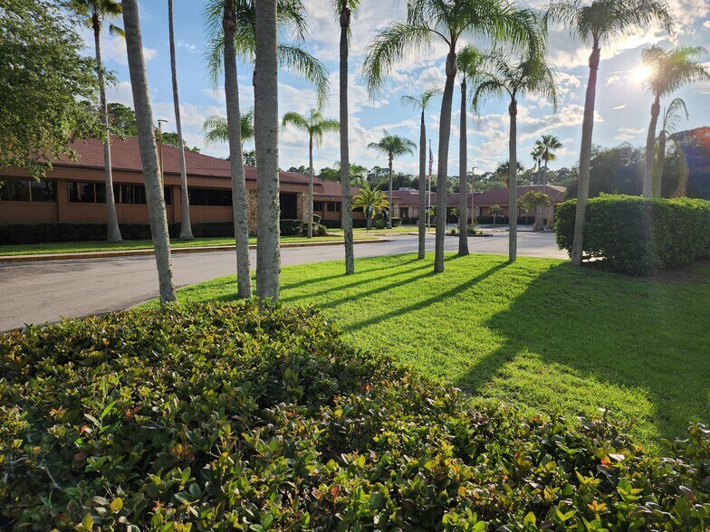More Photos Of , Daytona Beach Office For Sale