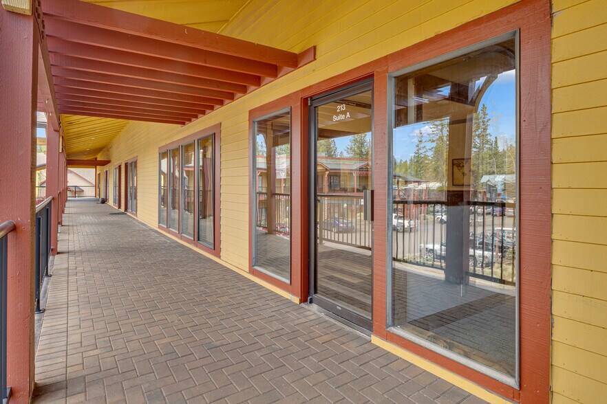 Primary Photo Of 56870 Venture Ln, Sunriver Storefront Retail Office For Lease