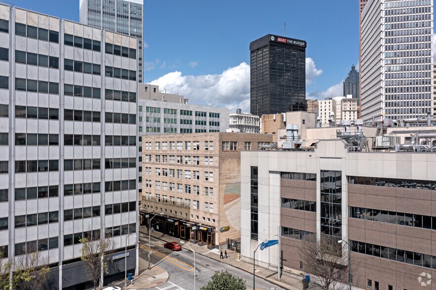 More Photos Of 10 Park Pl S, Atlanta Office For Sale
