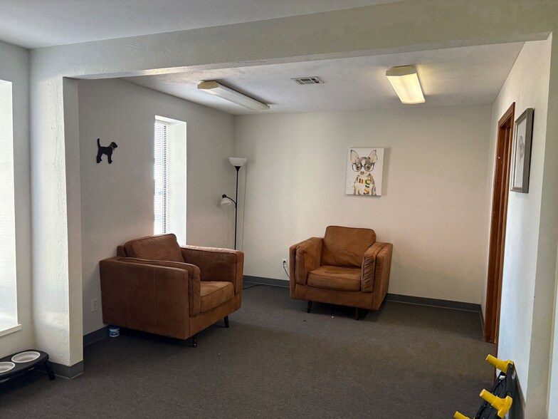 More Photos Of 7412 NW 84th St, Oklahoma City Industrial For Sale