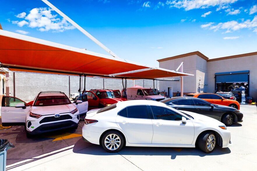 Primary Photo Of 1027 N Hacienda Blvd, La Puente Carwash For Lease