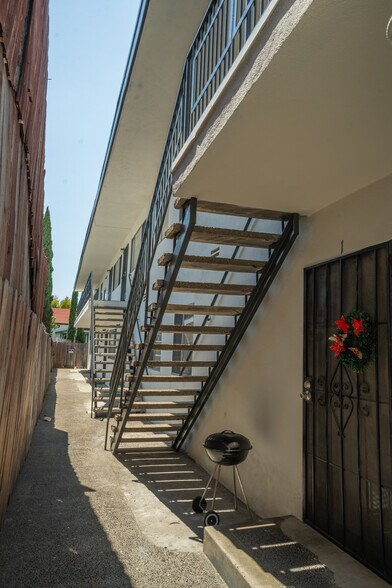 More Photos Of 615 Cerritos Ave, Long Beach Apartments For Sale