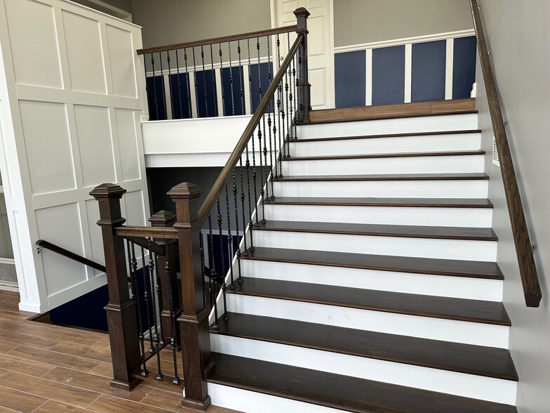 More Photos Of 7505 Sussex Dr, Florence Medical For Lease