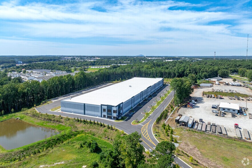 More Photos Of 190 SE North Salem Rd, Conyers Distribution For Lease