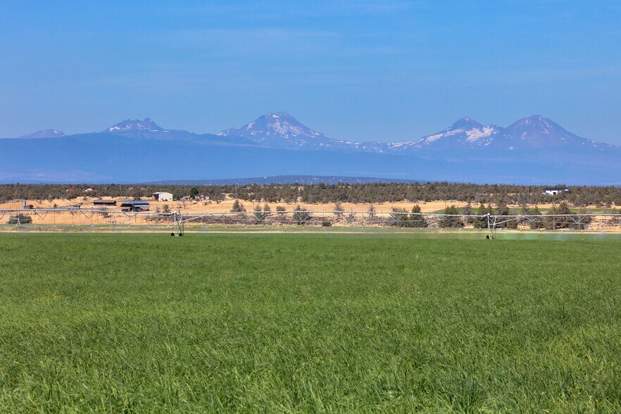 More Photos Of 11705 SW Shumway Rd, Powell Butte Specialty For Sale