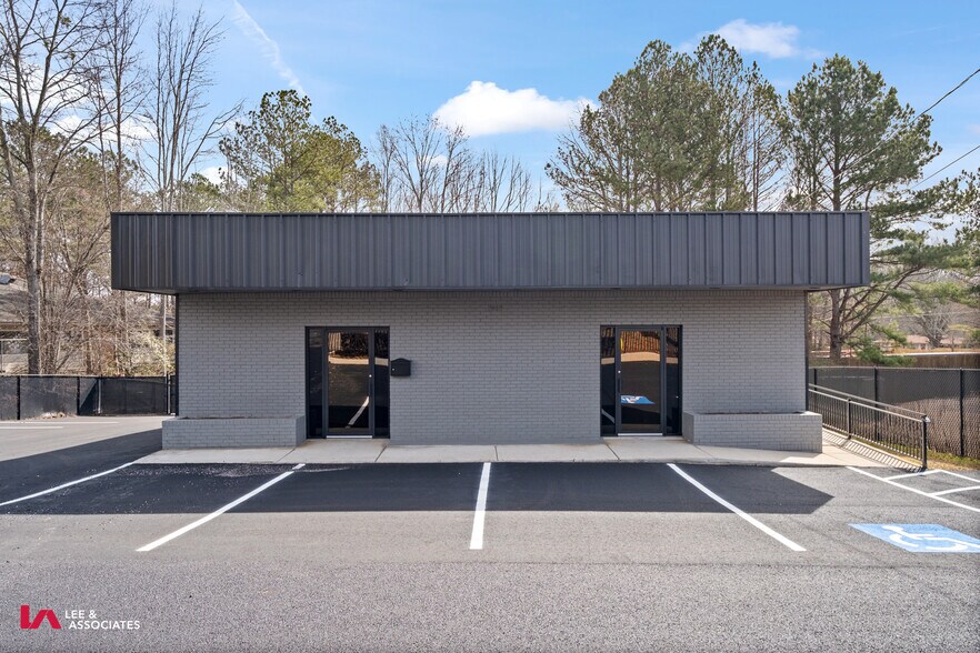 More Photos Of 1810 Lee Rd, Lithia Springs Office For Sale