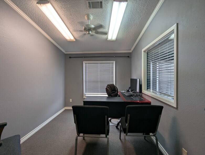 More Photos Of 16595 I-10, Vidor Land For Sale