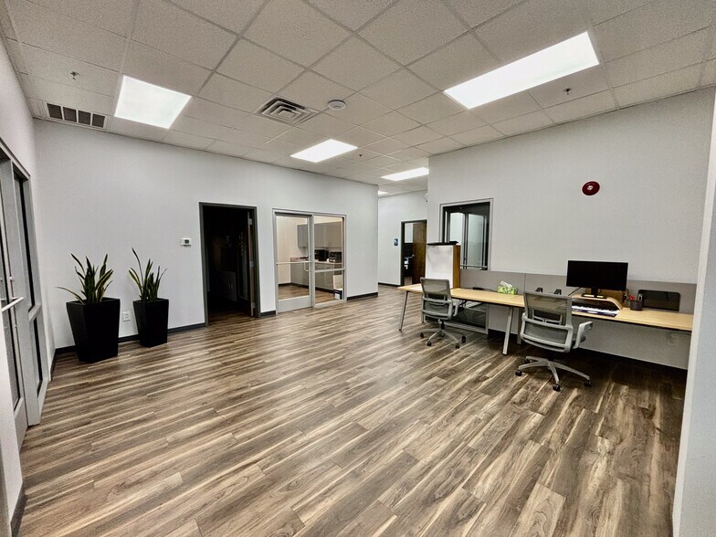 More Photos Of 350 Mayfield Rd, Duncan Service For Lease