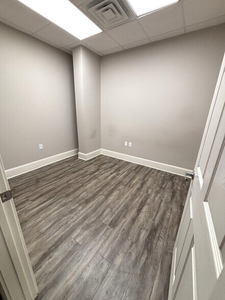 More Photos Of 629 E Forsyth St, Americus Office For Sale