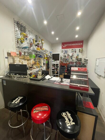 More Photos Of 544 39th St, Brooklyn Warehouse For Sale