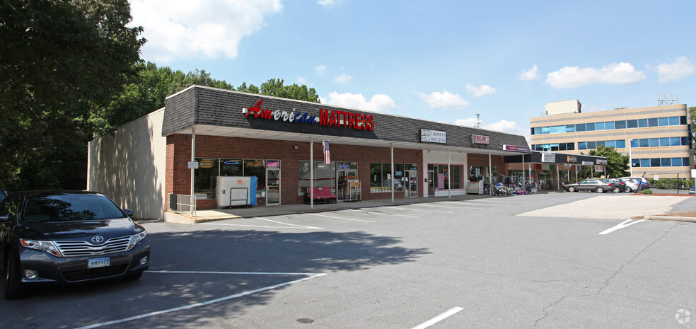 Primary Photo Of 2163-2181 Defense Hwy, Crofton Unknown For Lease