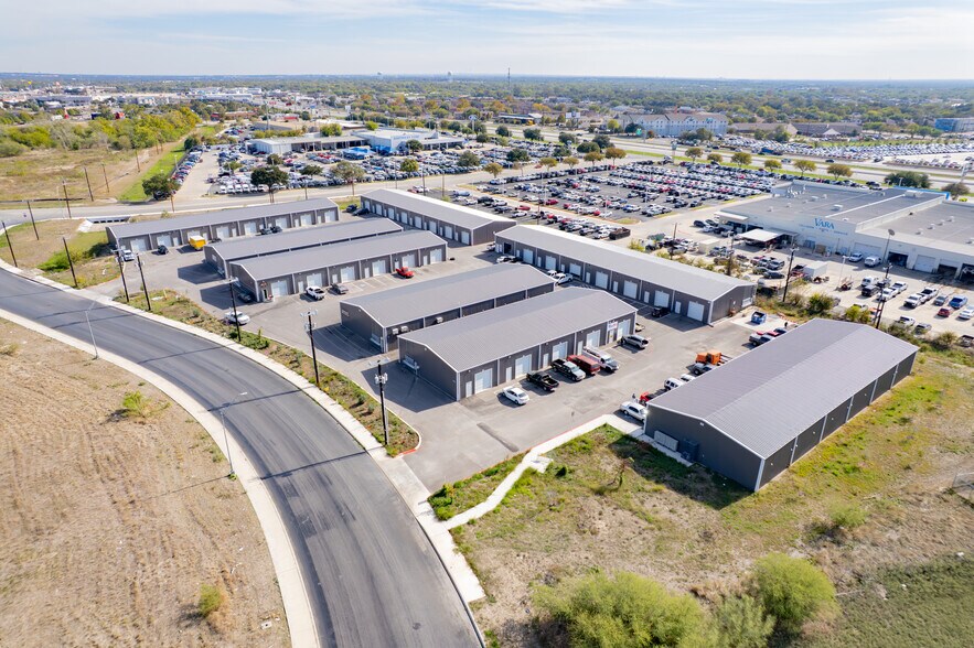 More Photos Of 2203 Cascade Pky, San Antonio Unknown For Lease